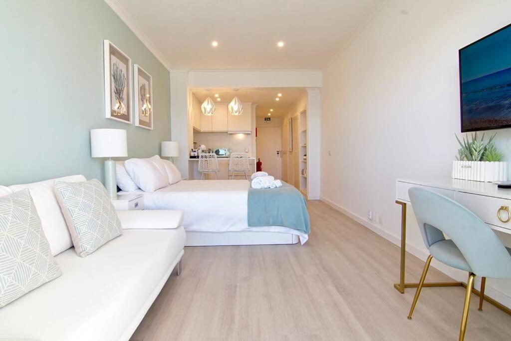 Sea Lovers - Sea Front - Studio Apartment Монте-Горду Екстер'єр фото