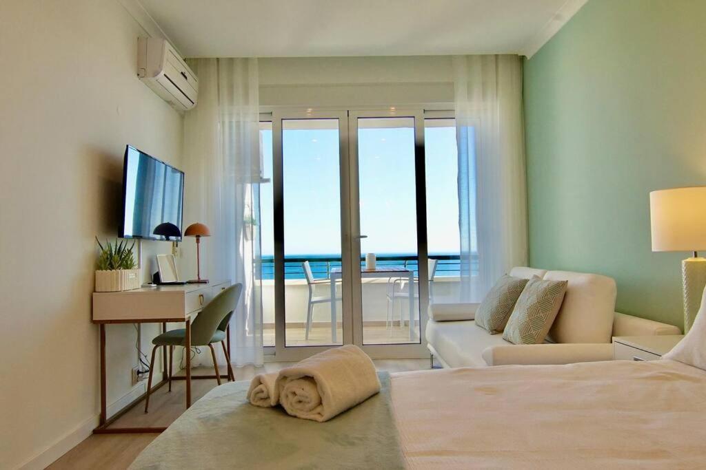 Sea Lovers - Sea Front - Studio Apartment Монте-Горду Екстер'єр фото